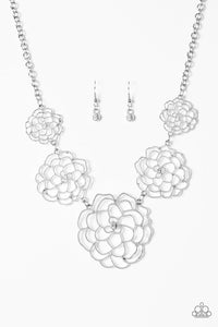 Crowned Carnation white necklace