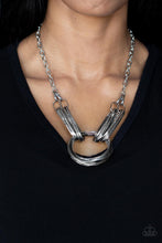 Load image into Gallery viewer, Lip Sync Links Silver Necklace Set
