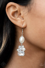 Load image into Gallery viewer, Showtime Twinkle - White Earrings
