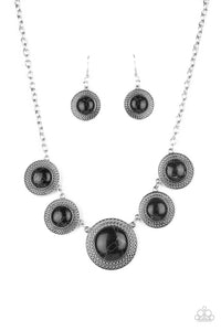 Circle The Wagons - Black Necklace Set